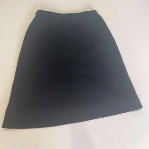 Ralph Lauren black A line knee length 100% thin wool delicate skirt size 8P